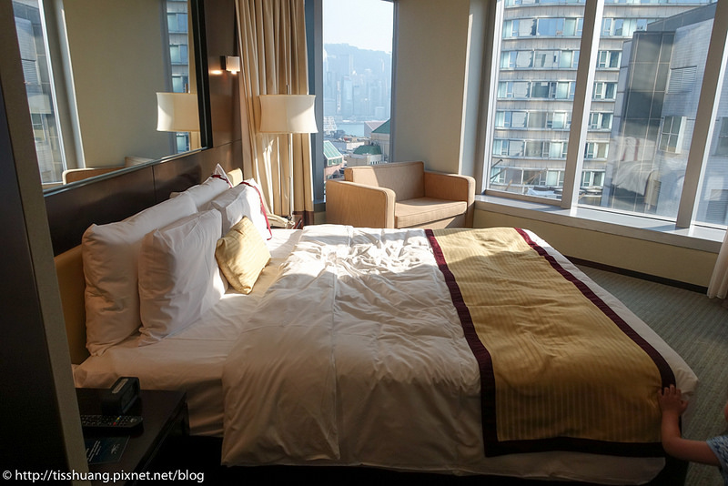【香港住宿推薦】尖沙咀麗景酒店，尖東站出口2分鐘，看得到維港view的酒店