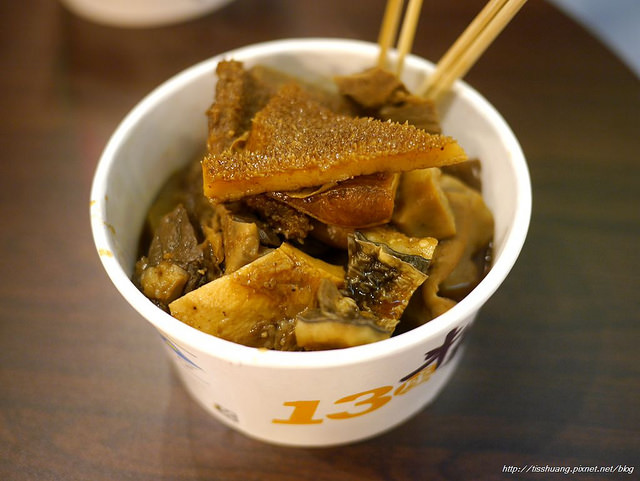 [捷運劍潭站-士林夜市特色小吃]來自香港的十三座牛雜，咖哩魚蛋+道地港飲