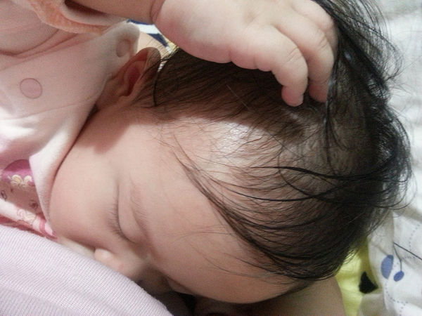 [育兒]不知不覺母奶撐了10個多月，寶寶竟然開始瘋狂夜奶Orz