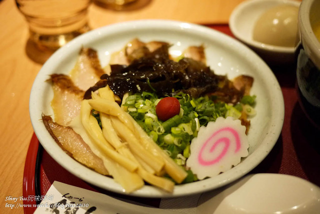 [食記]排隊美食朝聖去-來自日本北海道的山頭火拉麵