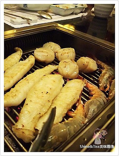 新光三越A9美食推薦｜兩班家韓式碳烤（四人套餐）｜有專人服務的韓式燒肉