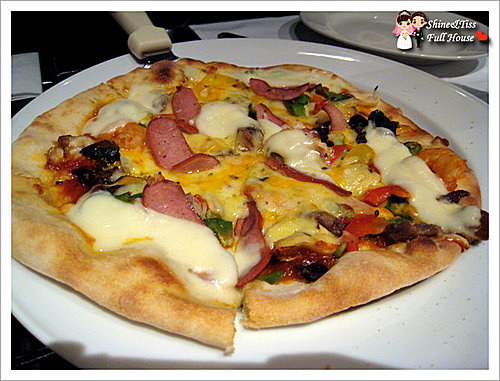 [食記]pizza pub比薩屋@喜來登
