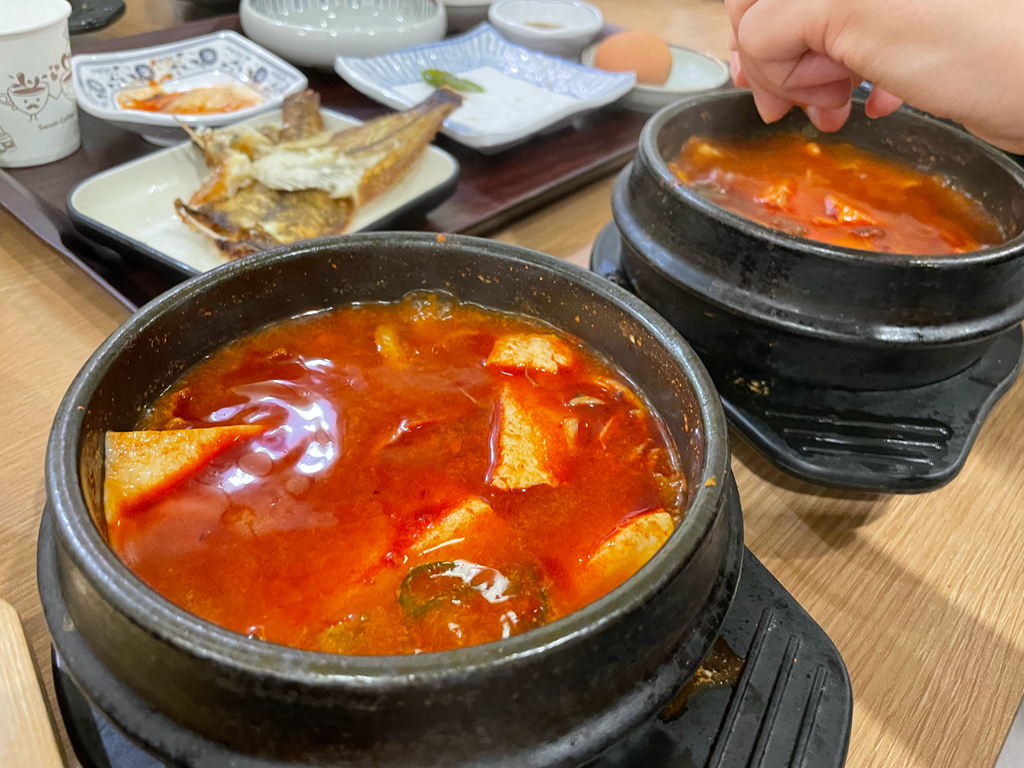 【東大門美食】首爾美食，韓國自由行必吃這家北倉洞嫩豆腐湯