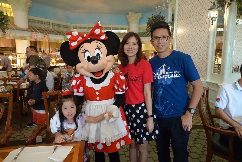 【翠樂庭餐廳】與迪士尼人物一起在翠樂庭餐廳早餐，超歡樂!
